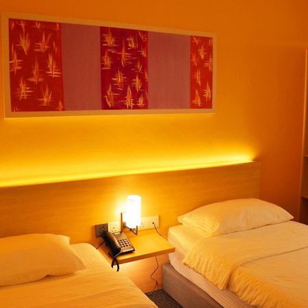Hotel Jeti Tg Gemok Padang Endau 외부 사진