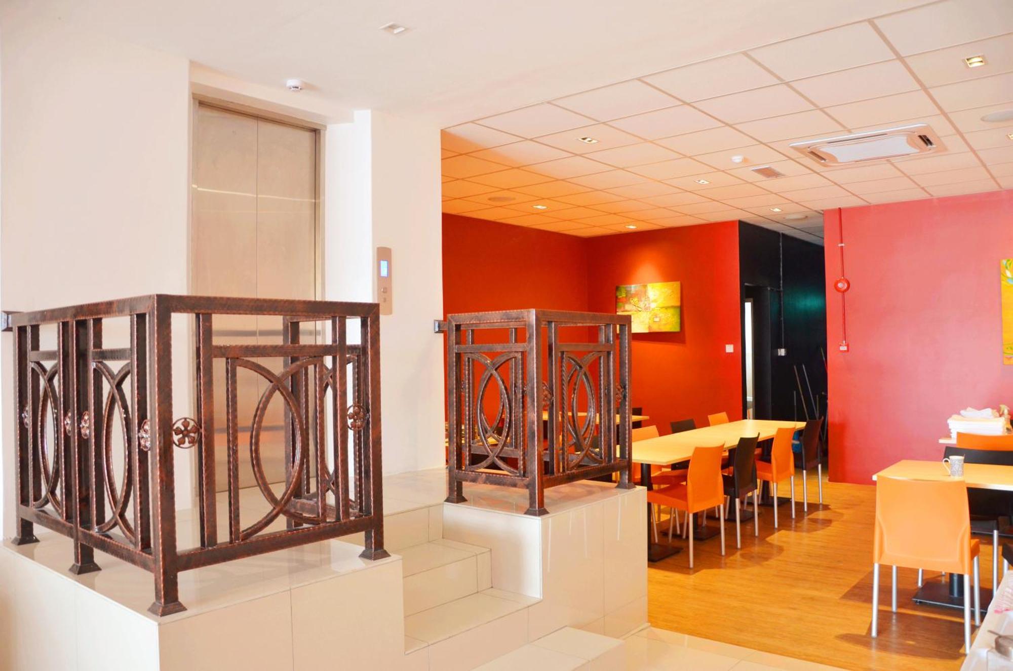 Hotel Jeti Tg Gemok Padang Endau 외부 사진