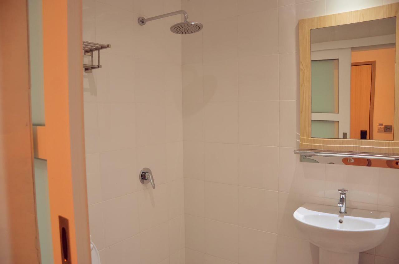 Hotel Jeti Tg Gemok Padang Endau 외부 사진